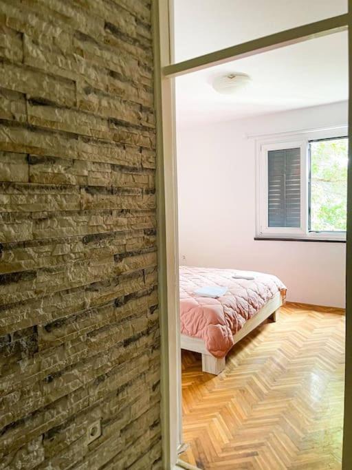 Apartman Dorja Fazana Ngoại thất bức ảnh